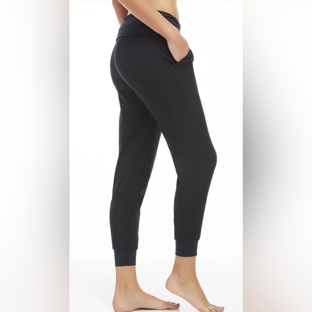 Fabletics Labaree Jogger Pockets Black fold over waist small EUC